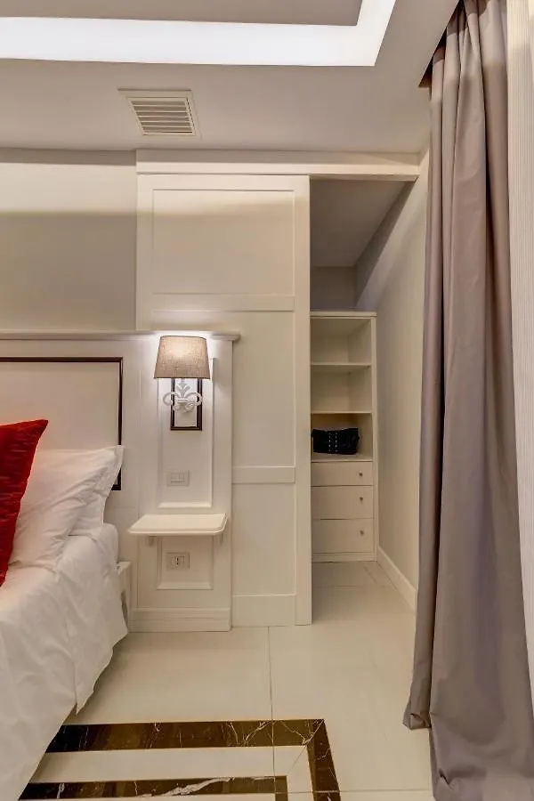 Apartamento S&T Luxury House In Plebiscito Square Nápoles 0*,  Italia